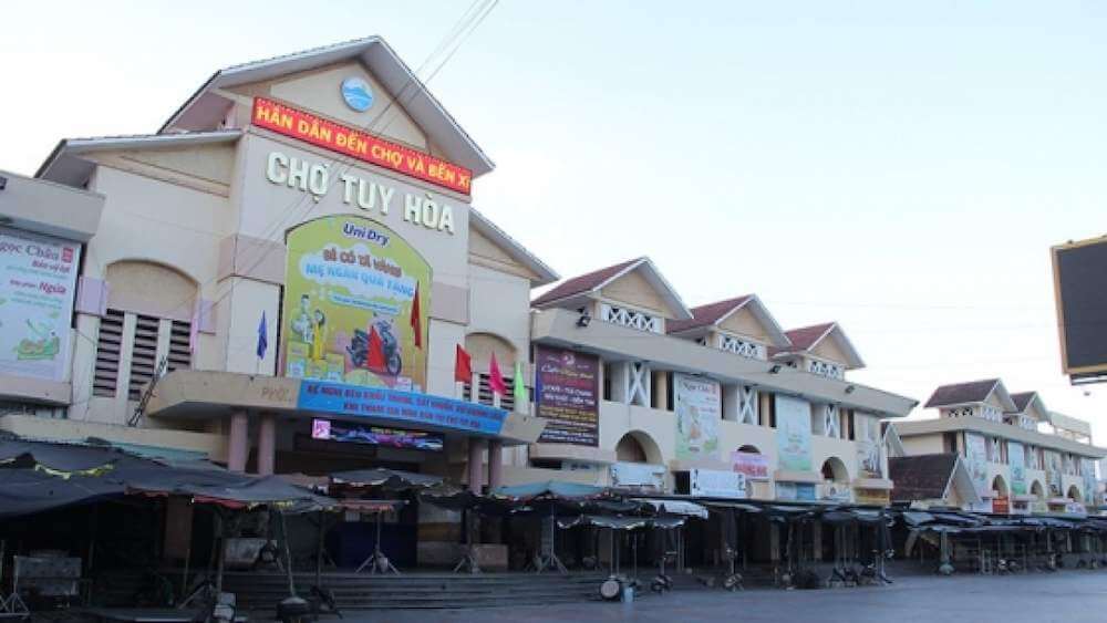 Dạo Bước Trong Khu Chợ Tuy Hòa: Cảm Nhận Nhịp Sống Địa Phương